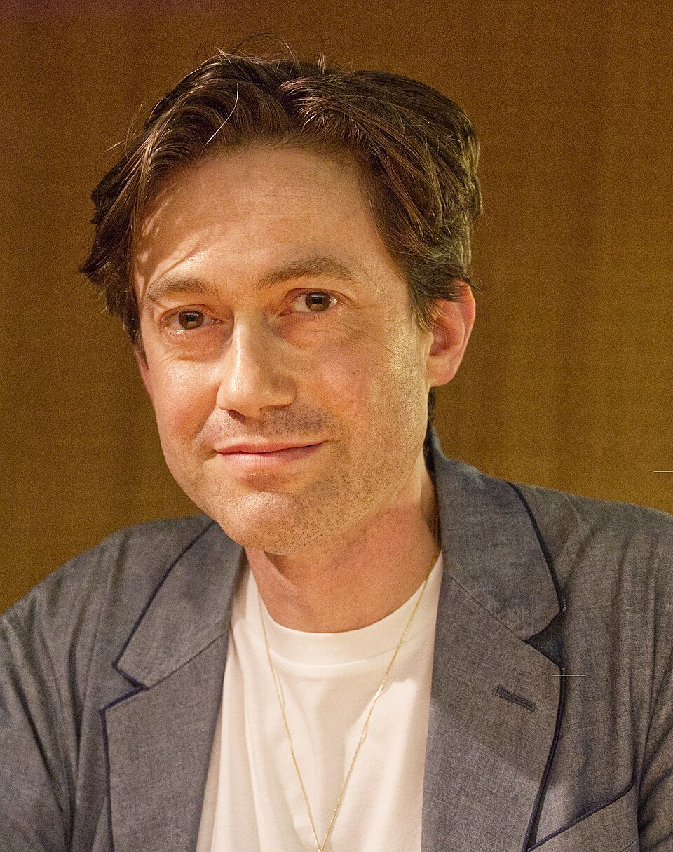 Adam Thirlwell: “Toda gran novela es una gran novela cómica”