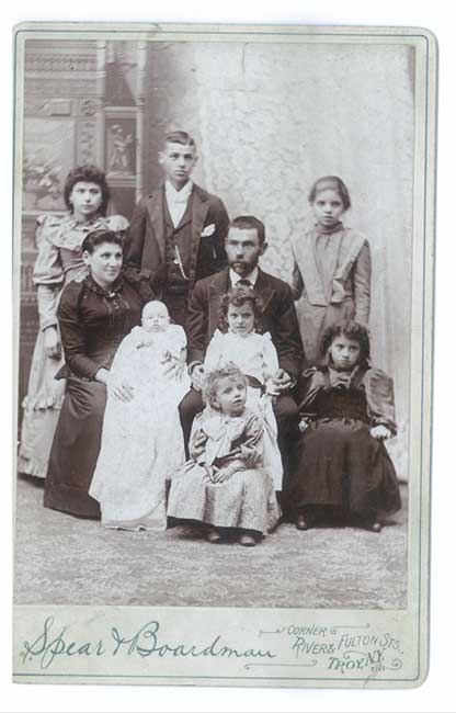 El misterio de Frances Toor