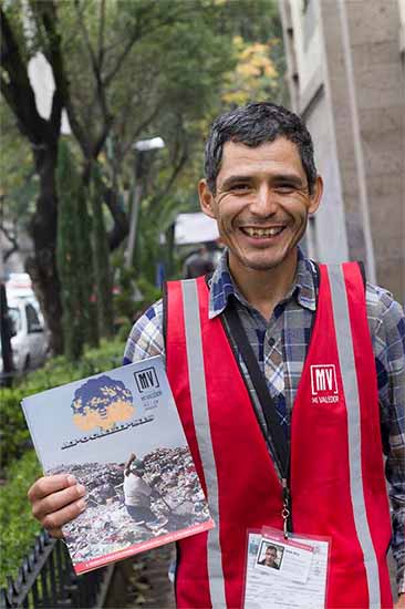Mi Valedor: la primera revista callejera en México