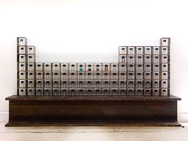 Arte hoy: Hicham Berrada, el artista que fuerza a un diente de león a abrirse