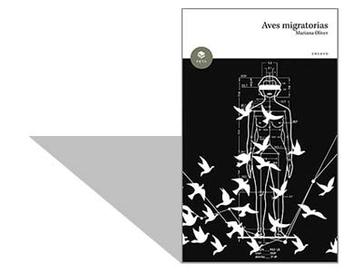 Hablar, migrar, volar: los ensayos infinitivos de Mariana Oliver